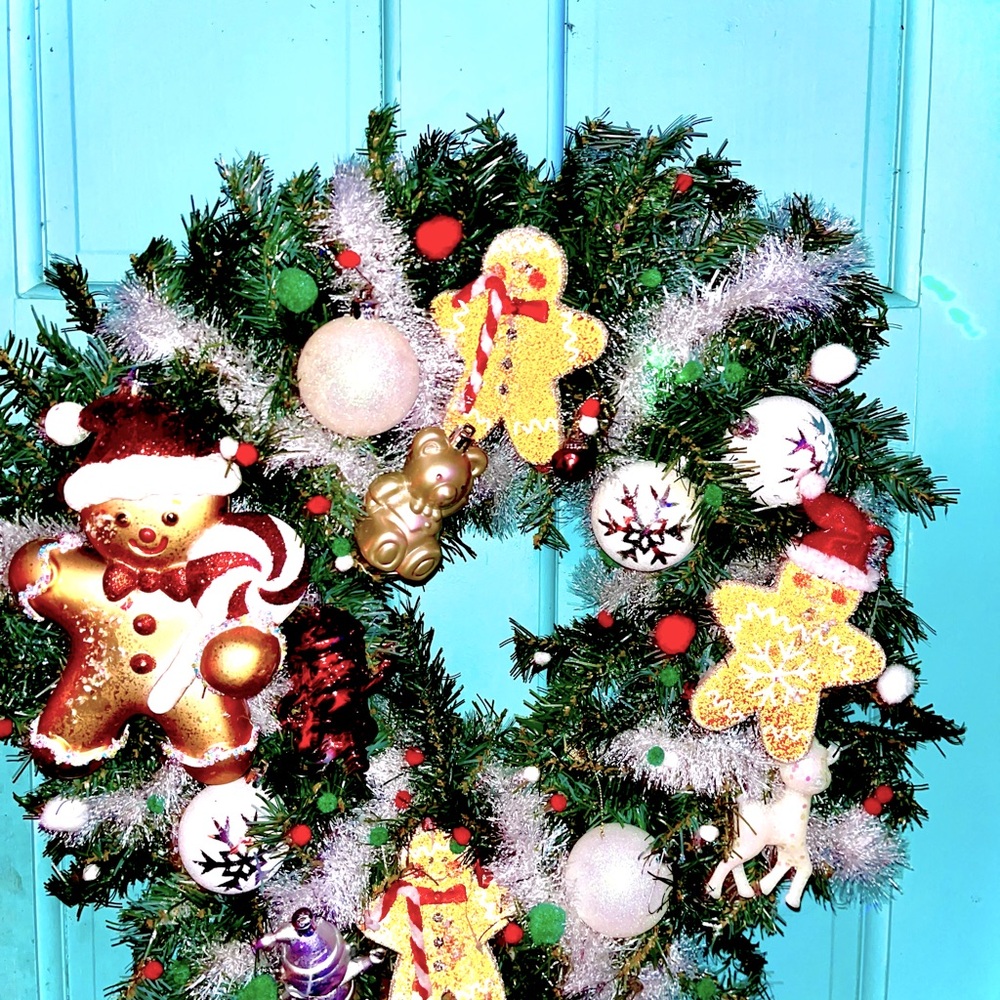 Gingerbread man wreath